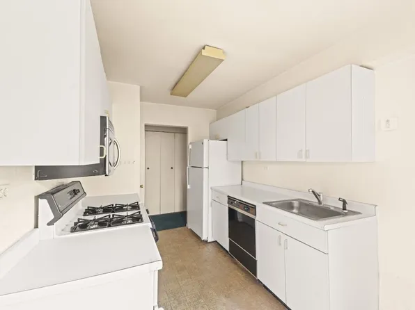 18-75 Corporal Kennedy Street image 7 of 27