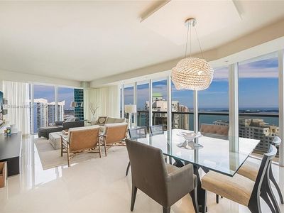 465 Brickell Ave APT 3801, Miami, FL, 33131