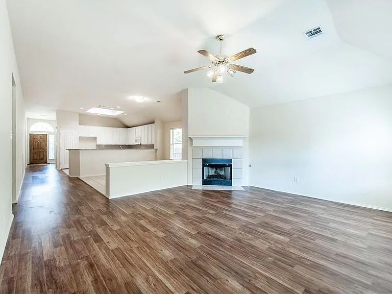 2424 Brycewood Ln — Photo 9