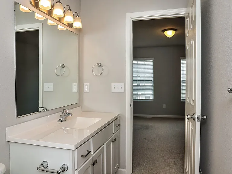 1304 Timber Hollow Ct — Photo 9