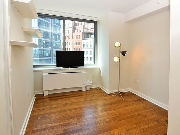 5th image of 230 Ashland Pl APT 8D