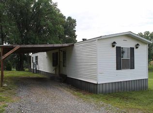 220 Pumpkin Dr, Bedford, IN 47421