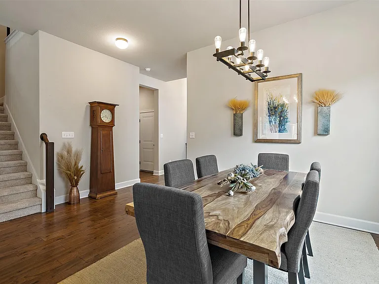 362 Dayridge Dr — Photo 6