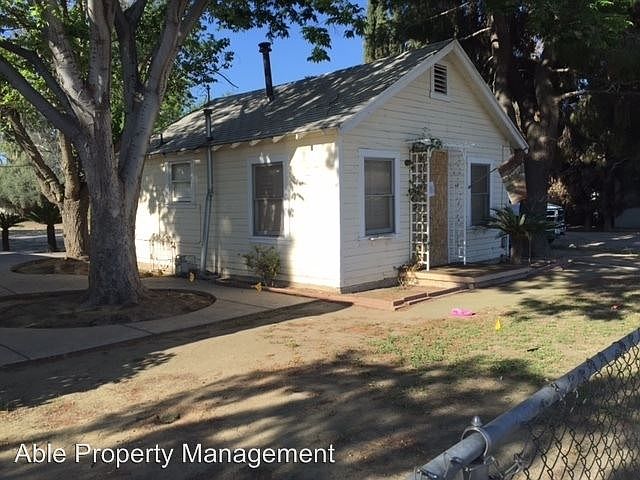 2nd image of 2231 E California Ave