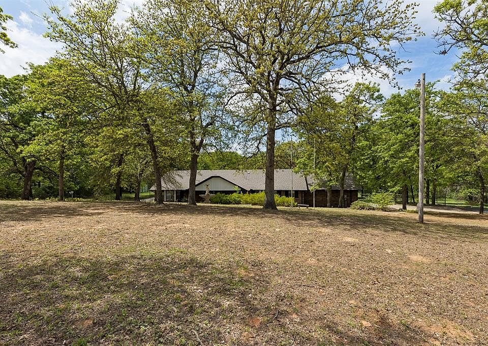 1st image of 10331 Black Oaks Dr