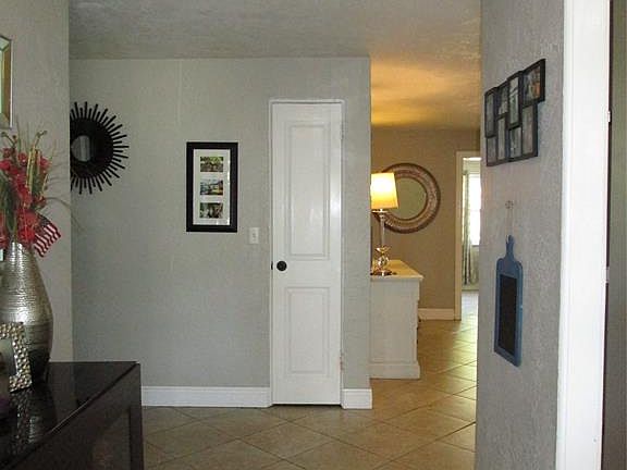 3rd image of 557 Oliver Dr