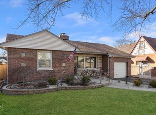 12142 Artesian Ave, Blue Island, IL 60406