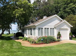 3000 Shadyside Dr, Stoughton, WI 53589