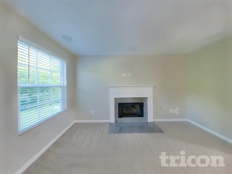 4065 Alicia Ln — Photo 3