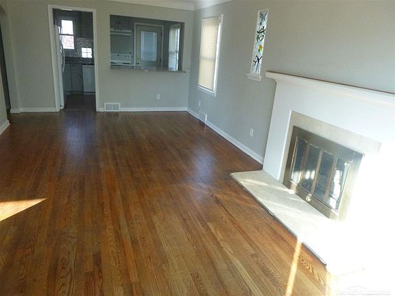 5th image of 20863 Van Antwerp St
