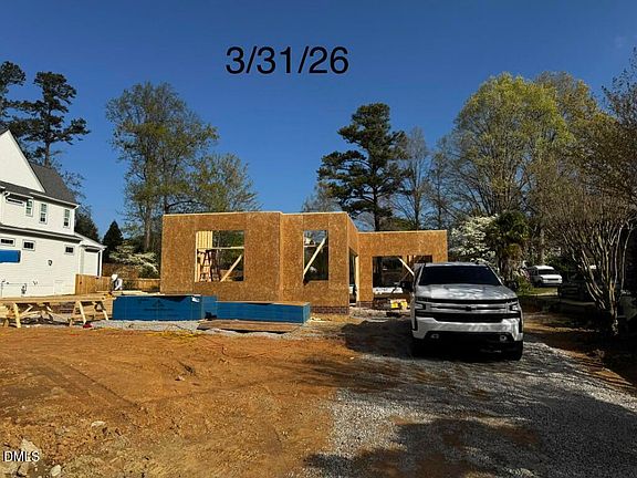 2nd image of 221 Dublin Rd