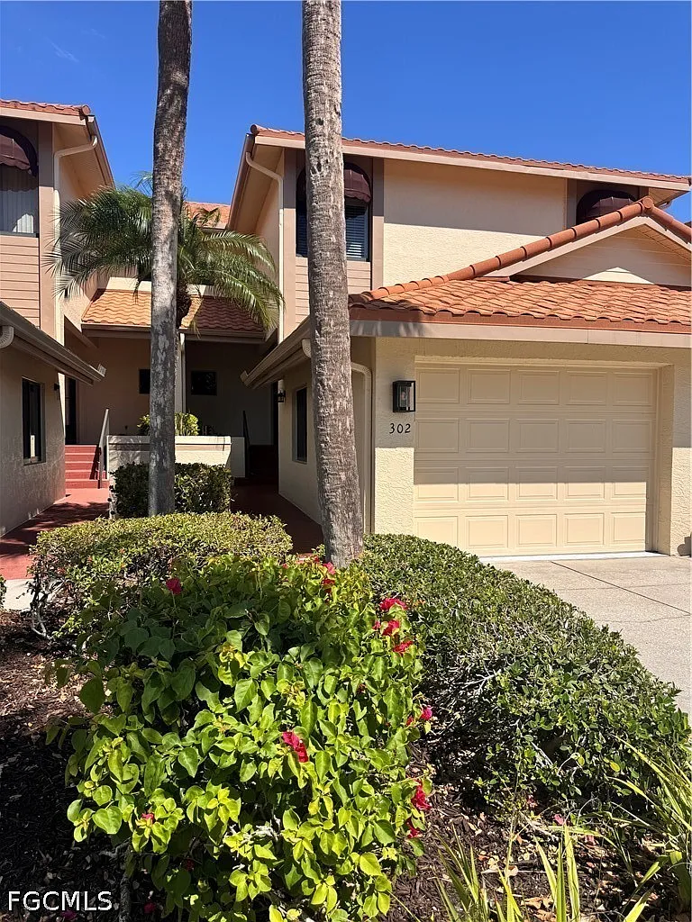 2 bed, 2.0 bath, 1700 sqft, $2,650 — Photo 1