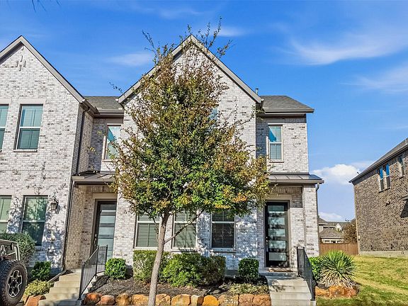 2nd image of 4624 Piedras Lanzar Dr