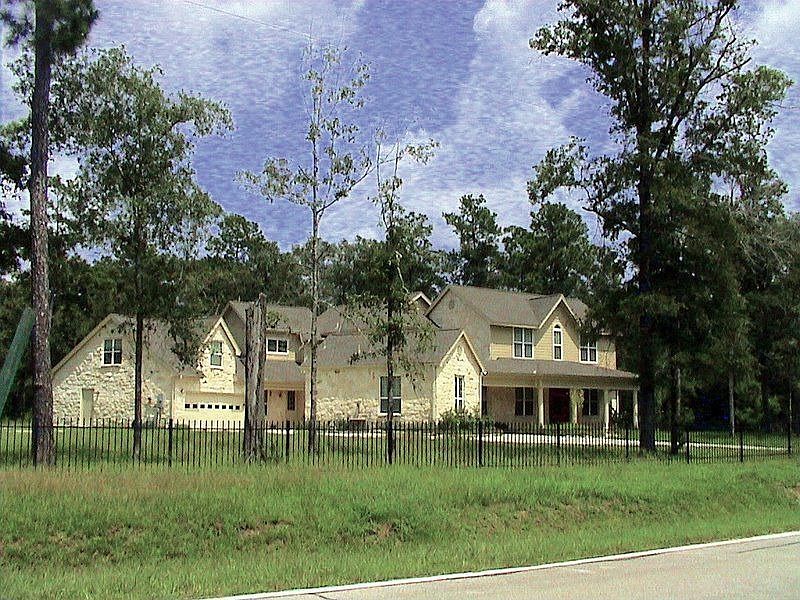 1st image of 27210 Doverbrook Dr