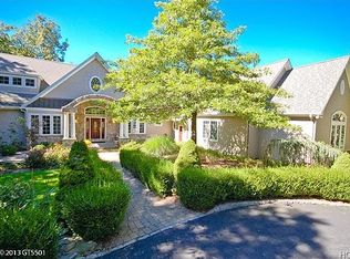 82 Ralphie Ln, Monroe, NY 10950