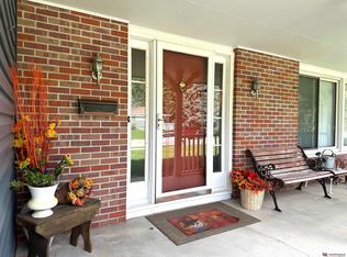 206 E Elm St, Cedar Bluffs, NE 68015