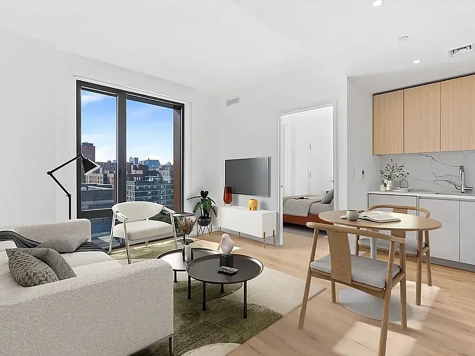 1st image of 280 W 132nd St #Penthouse 9
