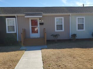 105 Oakwood Dr #D, Havelock, NC 28532