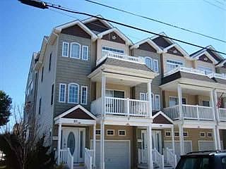 1st image of 301 E Poplar Ave Unit 101