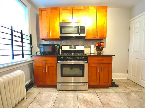 5th image of 5812 N Woodstock St