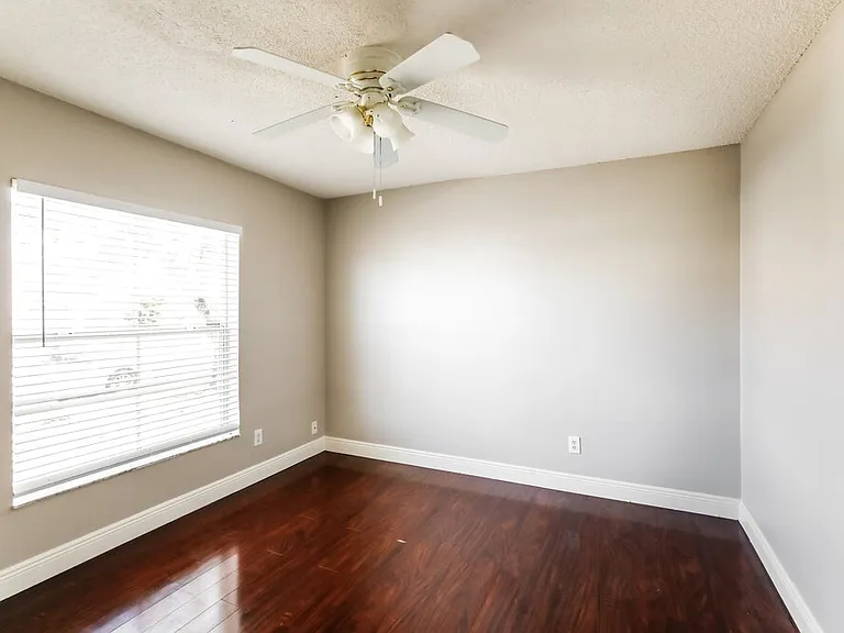 210 NW 207th Way — Photo 14