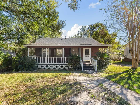 4 Ryan St, Chickasaw, AL 36611
