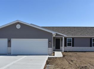 840 Fox Glenn Ln, Shiloh, IL 62221