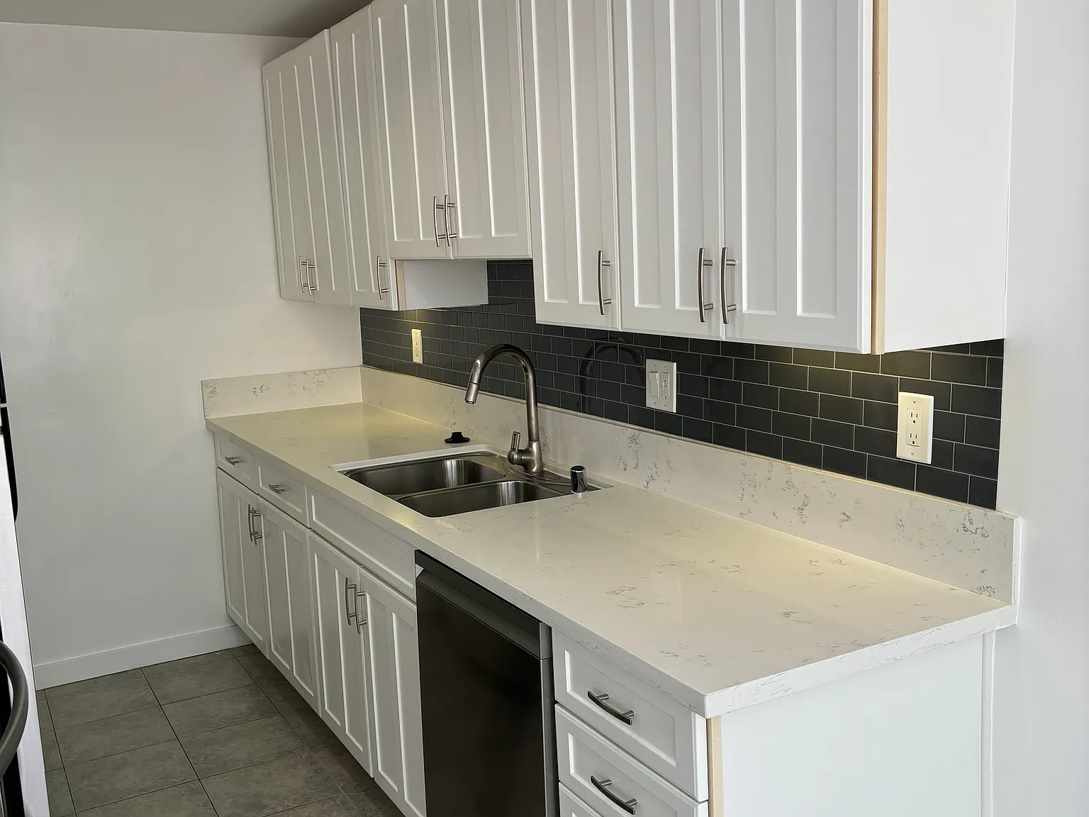 843 4th Street — Photo 3
