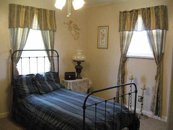 5th image of 4221 Witt Acres Cir