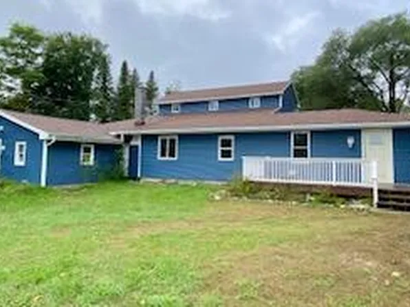 143 Trim Rd, Morrisonville, NY 12962