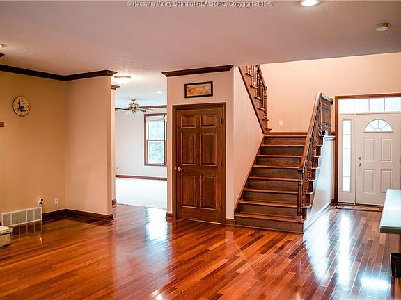 5th image of 59 Carriage Rd