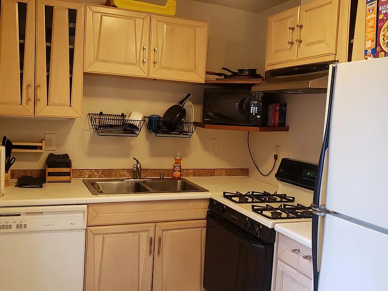 233 Union St #2 — Photo 2