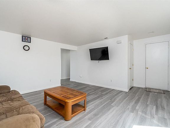 4th image of 9515 Shetland Dr