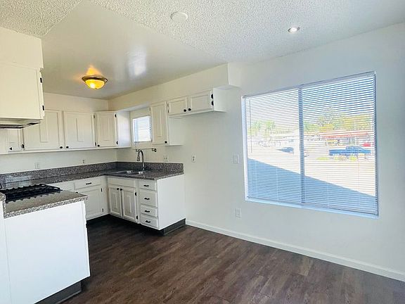5th image of 129 E Santa Ana St APT B