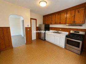 18 Mount Hood Rd, Brighton, MA