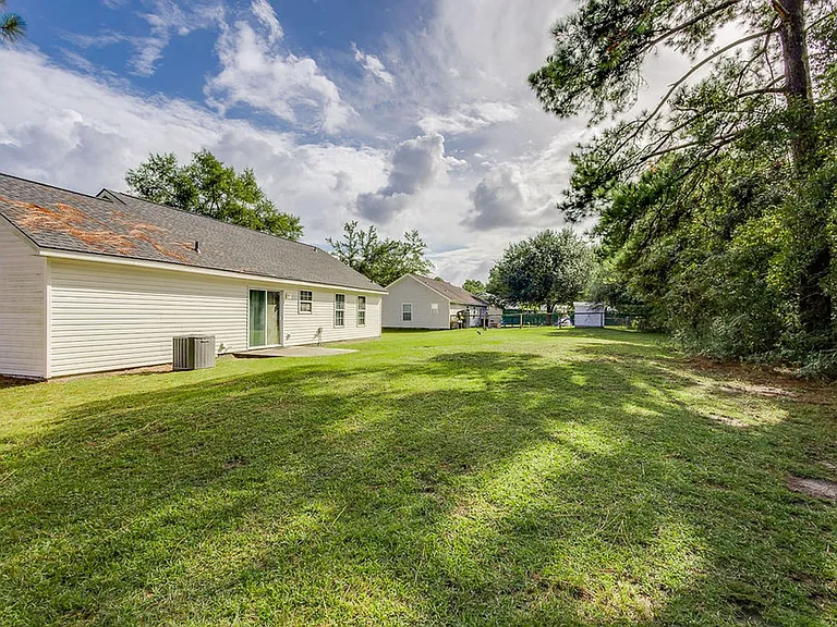 308 Barrister Cir — Photo 25