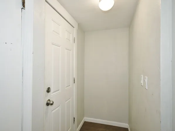 1103 Crosby St, Braddock, PA