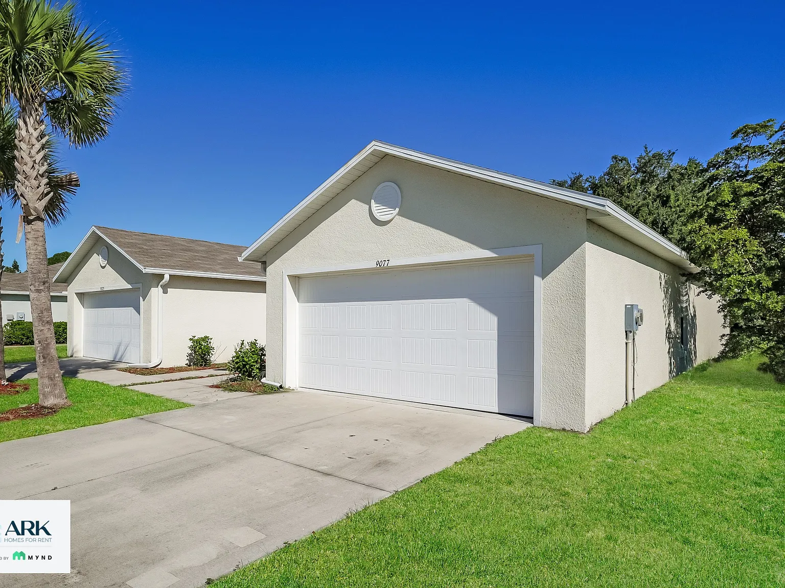 2 bed, 2.0 bath, 1120 sqft, $1,459 — Photo 2