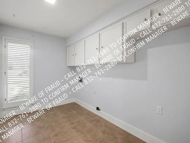 9145 Drumcliffe Ln — Photo 23
