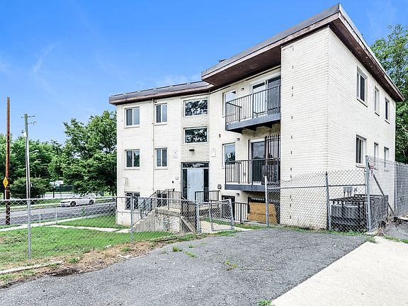 2nd image of 4016 Livingston Rd SE APT 6
