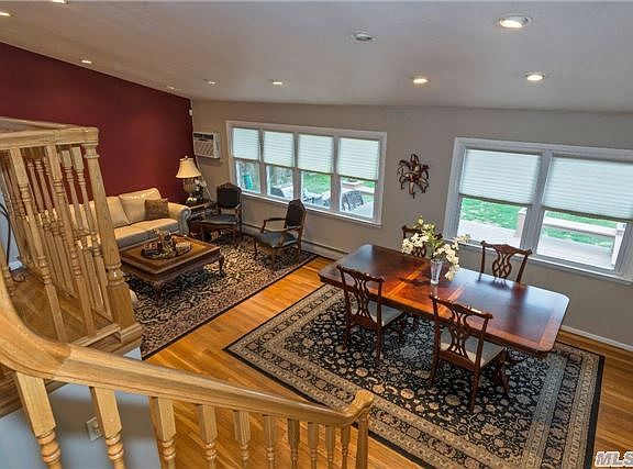 3rd image of 2501 Marine Pl
