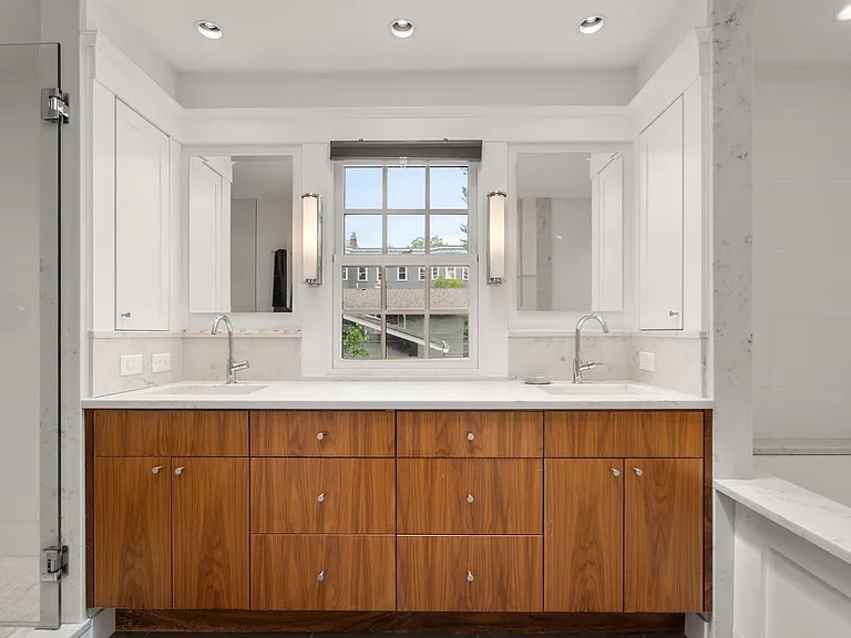 205 Brattle St — Photo 20