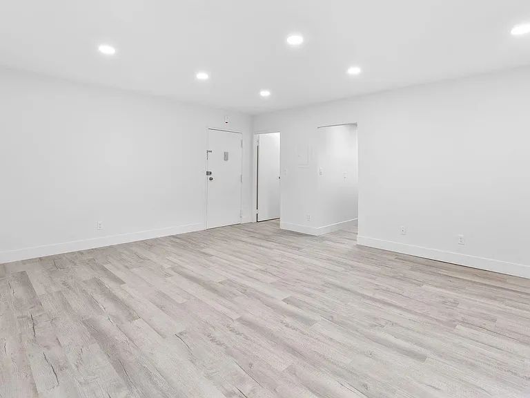 1111 River Rd #F25 — Photo 7