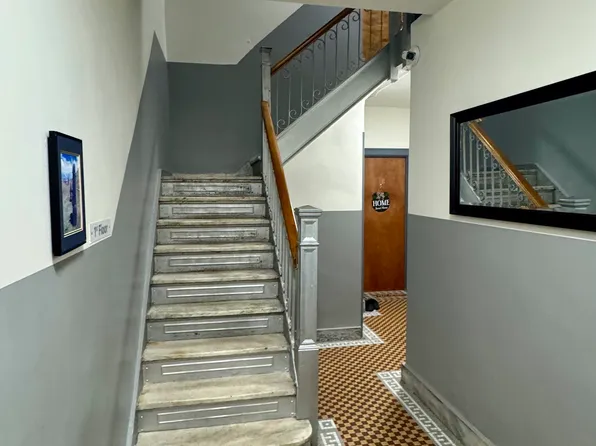 76 Beacon Avenue image 26 of 34