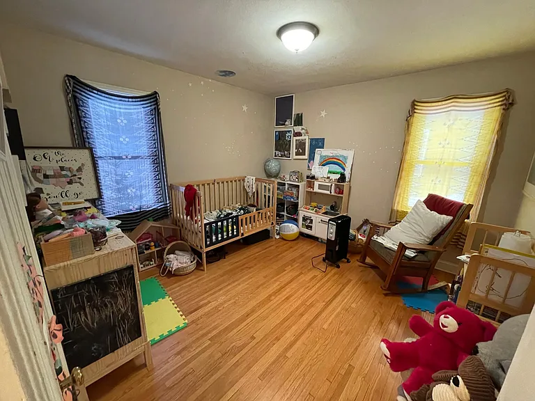 1375 Cohansey St — Photo 9