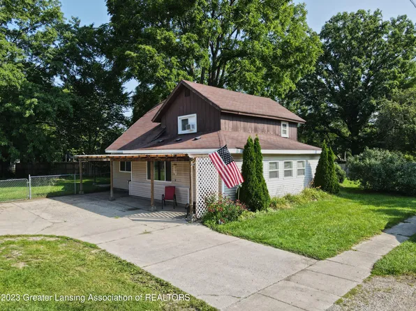 2011 Delhi St NE, Holt, MI 48842