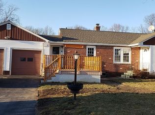 109 Sunderland Rd, Worcester, MA 01604