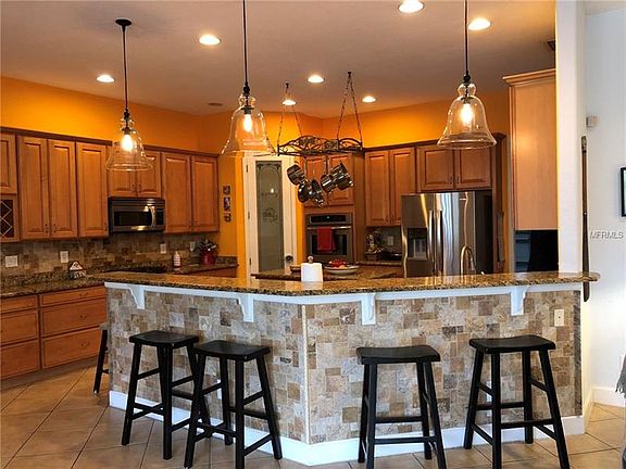 5th image of 27245 Roseling Ct