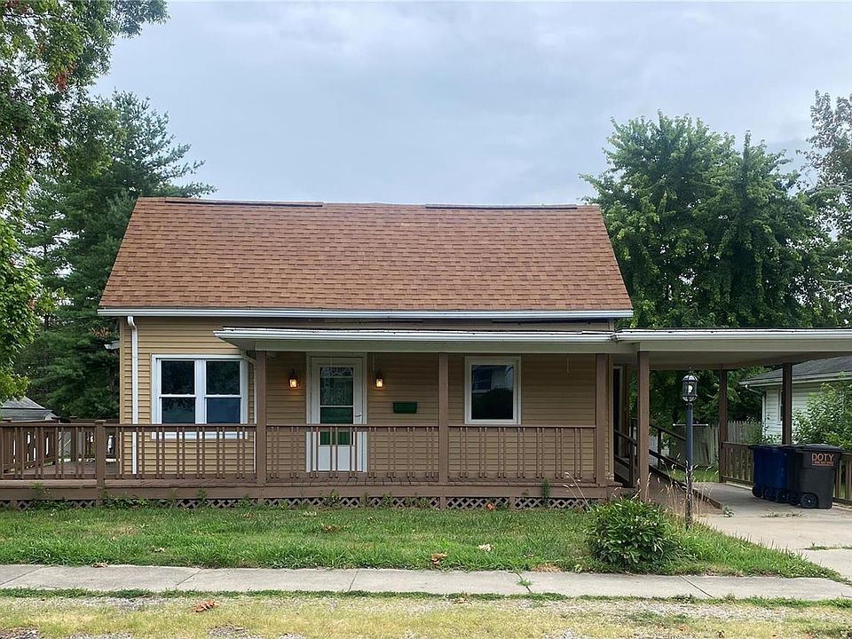 1st image of 734 McAdams St
