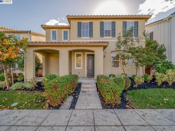 320 E Ramsey Dr, Mountain House, CA 95391